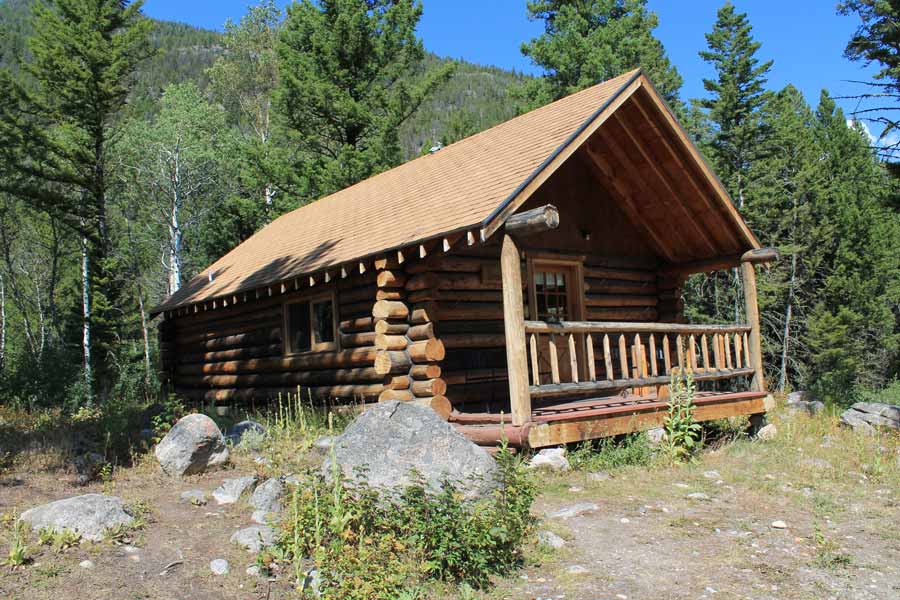 Montana guest ranch cabins